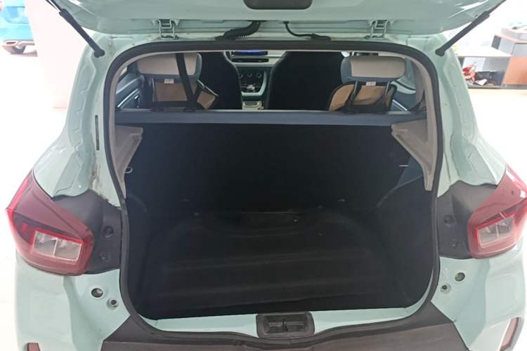 Used Dongfeng NAMMI BOX 2022 Chasing Wind Edition 351 km Advanced Model Trunk