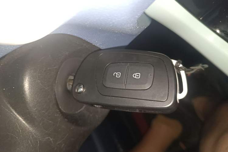 Used Dongfeng NAMMI BOX 2022 Chasing Wind Edition 331 km Standard Model Vehicle Key