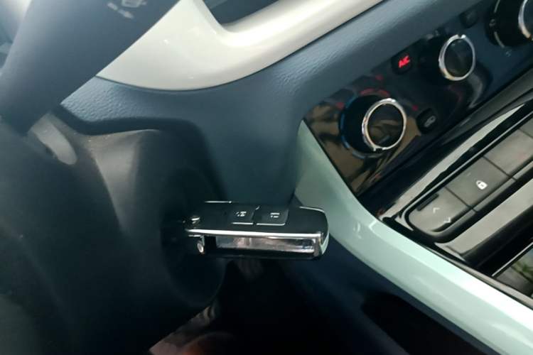 Used Dongfeng NAMMI BOX 2022 Chasing Wind Edition 351 km Advanced Model Vehicle Key
