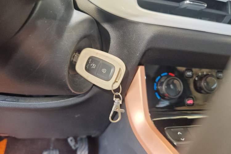 Used Dongfeng NAMMI BOX 2022 Champion Edition Light Wind Version 201KM Standard Model Vehicle Key