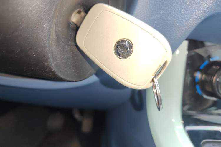 Used Dongfeng NAMMI BOX 2022 Chasing Wind Edition 331 km Standard Model Vehicle Key