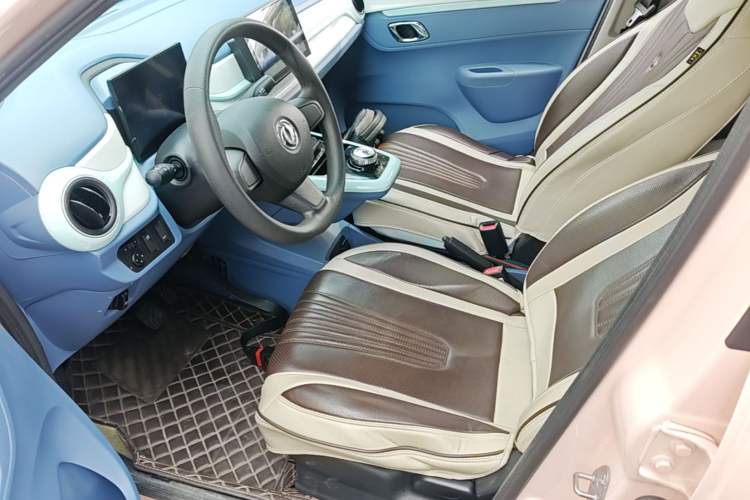 Used Dongfeng NAMMI BOX 2022 Chasing Wind Edition 331 km Standard Model Left Front Seat