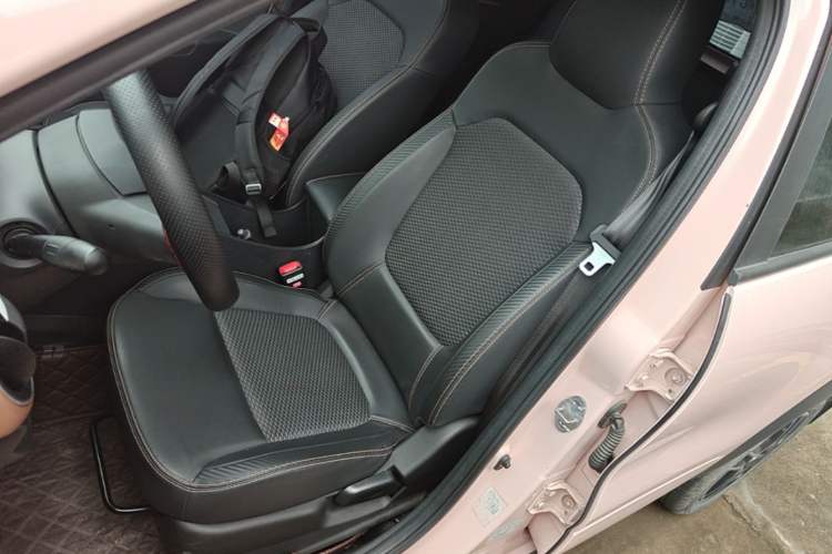 Used Dongfeng NAMMI BOX 2022 Chasing Wind Edition 331 km Standard Model Left Front Seat
