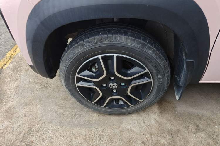 Used Dongfeng NAMMI BOX 2022 Chasing Wind Edition 331 km Standard Model Left Front Wheel Hub