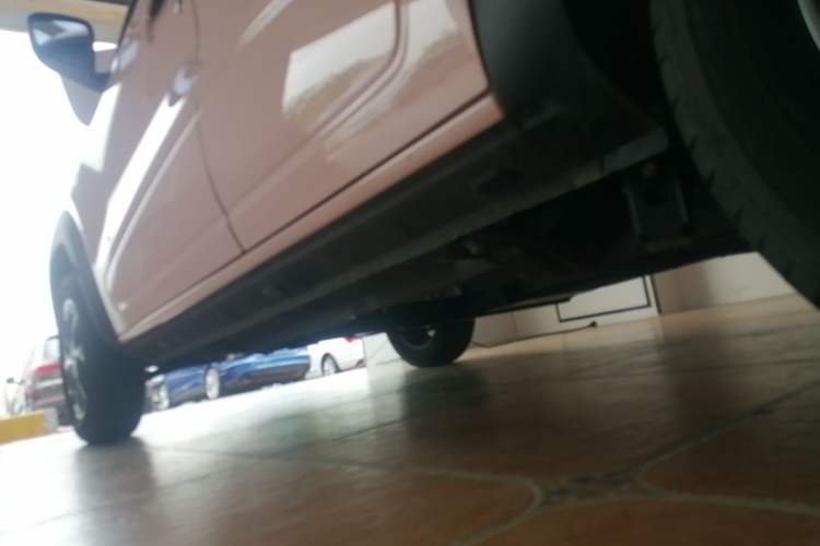 Used Dongfeng NAMMI BOX 2022 Chasing Wind Edition 331KM Advanced Model Left Side Sill