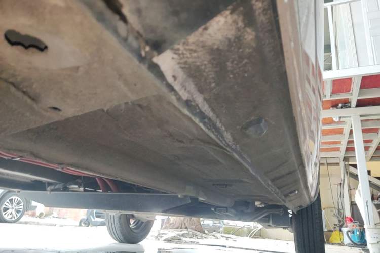 Used Dongfeng NAMMI BOX 2022 Light Wind Edition 201KM Advanced Model Left Side Sill
