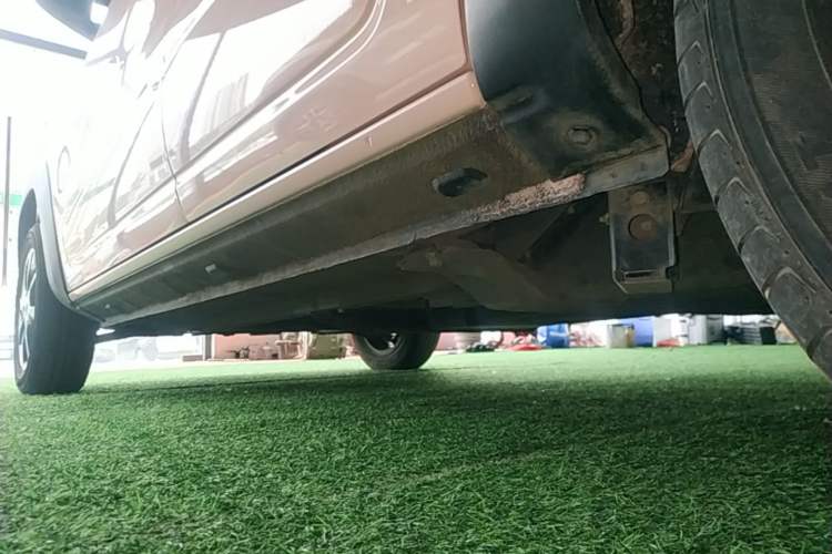 Used Dongfeng NAMMI BOX 2022 Chasing Wind Edition 331KM Advanced Model Left Side Sill