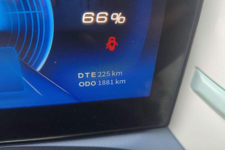 Used Dongfeng NAMMI BOX 2022 Chasing Wind Edition 351KM Standard Model Odometer Close Up