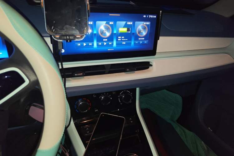 Used Dongfeng NAMMI BOX 2022 Chasing Wind Edition 331KM Advanced Model Audio And AC Panel