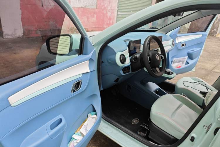 Used Dongfeng NAMMI BOX 2022 Chasing Wind Edition 331KM Advanced Model Driver Seat