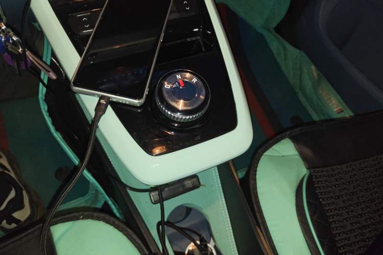Used Dongfeng NAMMI BOX 2022 Chasing Wind Edition 331KM Advanced Model Gear Lever