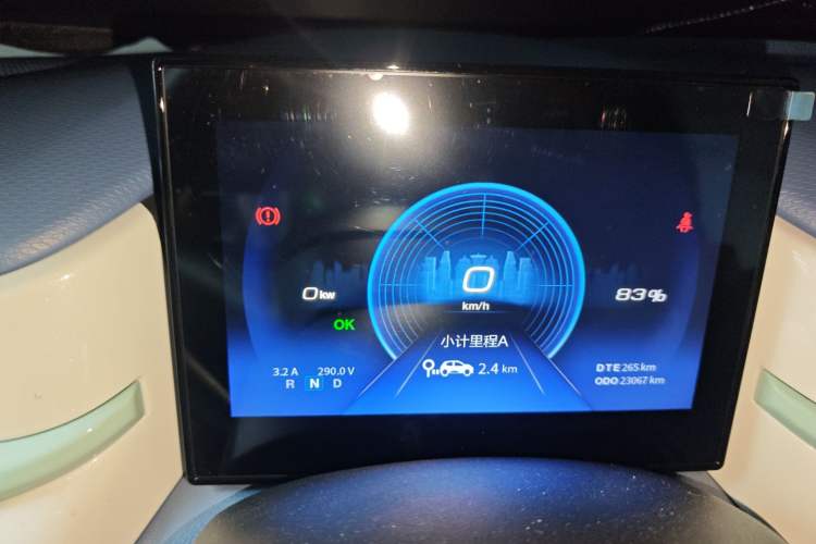 Used Dongfeng NAMMI BOX 2022 Chasing Wind Edition 331KM Advanced Model Instrument Cluster