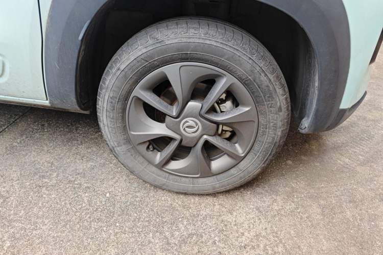 Used Dongfeng NAMMI BOX 2022 Chasing Wind Edition 331KM Advanced Model Right Front Wheel Hub