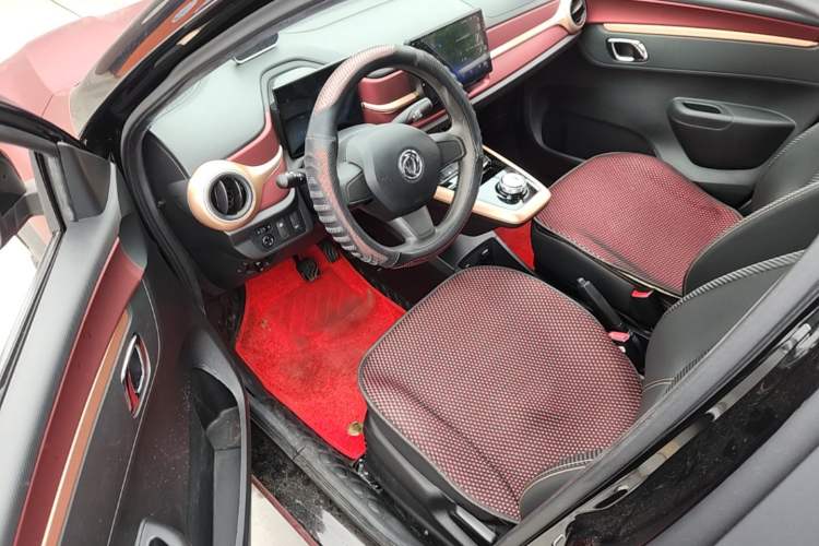 Used Dongfeng NAMMI BOX 2022 Revised Light Wind Edition 201 km Standard Version Driver Seat