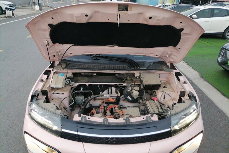Used Dongfeng NAMMI BOX 2022 Revised Light Wind Edition 201 km Standard Version Engine Bay