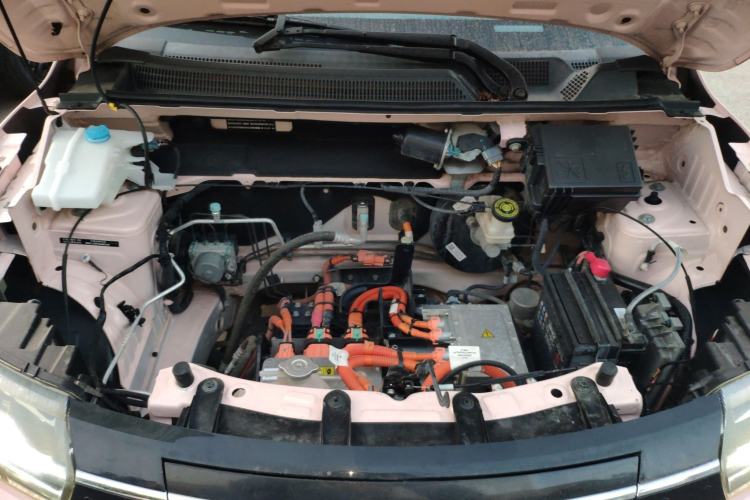 Used Dongfeng NAMMI BOX 2022 Light Wind Edition 201KM Lightning Model Engine Bay