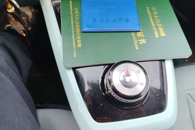 Used Dongfeng NAMMI BOX 2022 Chasing Wind Edition 331KM Advanced Model Gear Lever