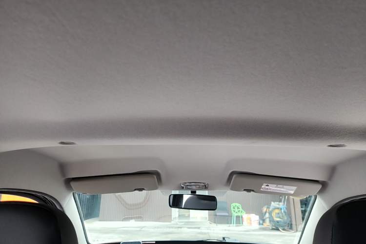 Used Dongfeng NAMMI BOX 2022 Revised Light Wind Edition 201 km Standard Version Headliner