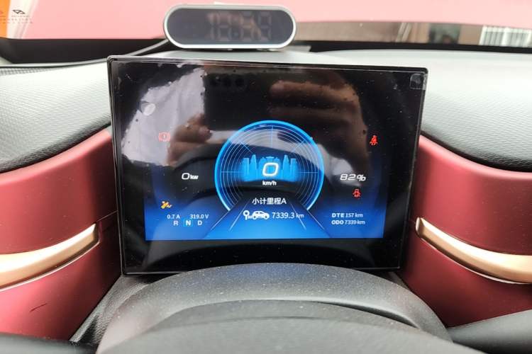 Used Dongfeng NAMMI BOX 2022 Revised Light Wind Edition 201 km Standard Version Instrument Cluster