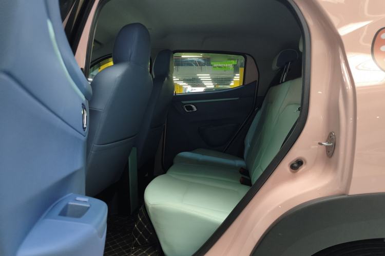 Used Dongfeng NAMMI BOX 2022 Chasing Wind Edition 331 km Standard Model Interior 3