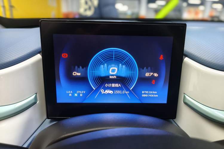 Used Dongfeng NAMMI BOX 2022 Chasing Wind Edition 331 km Standard Model Odometer Close Up