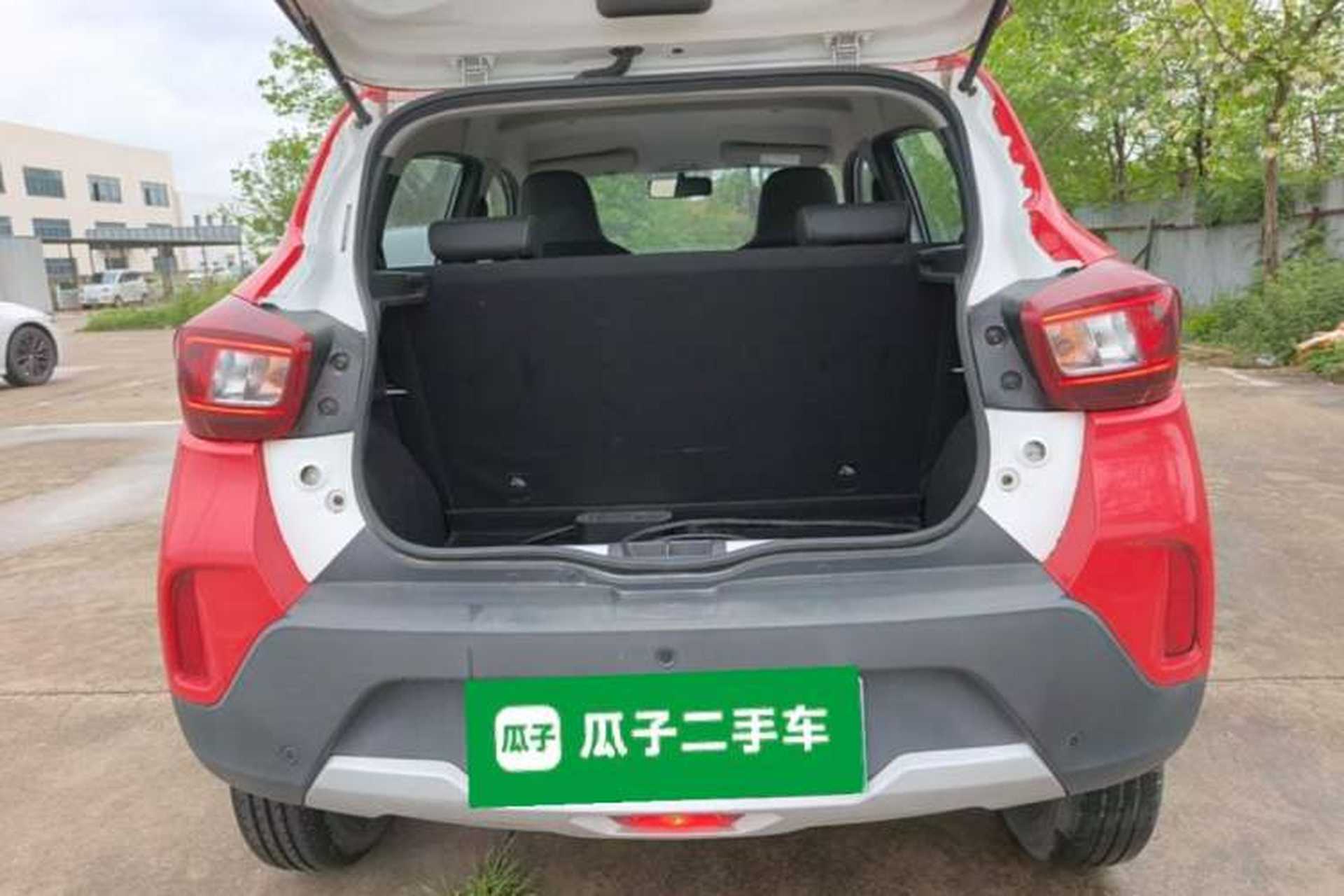 Used Dongfeng NAMMI BOX 2022 Revised Light Wind Edition 201 km Standard Version Trunk