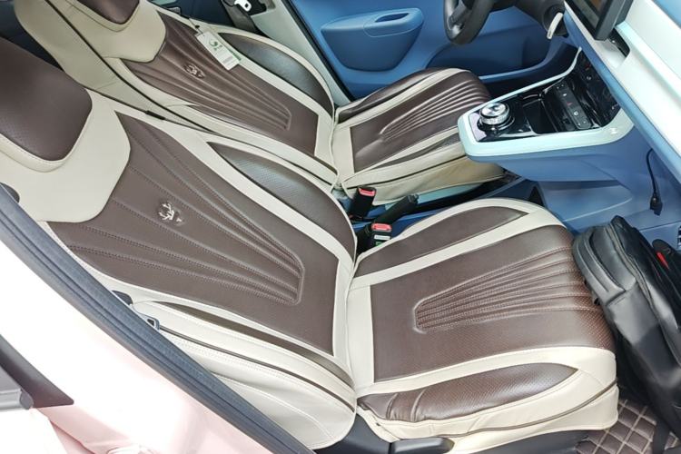 Used Dongfeng NAMMI BOX 2022 Chasing Wind Edition 331 km Standard Model Right Front Seat
