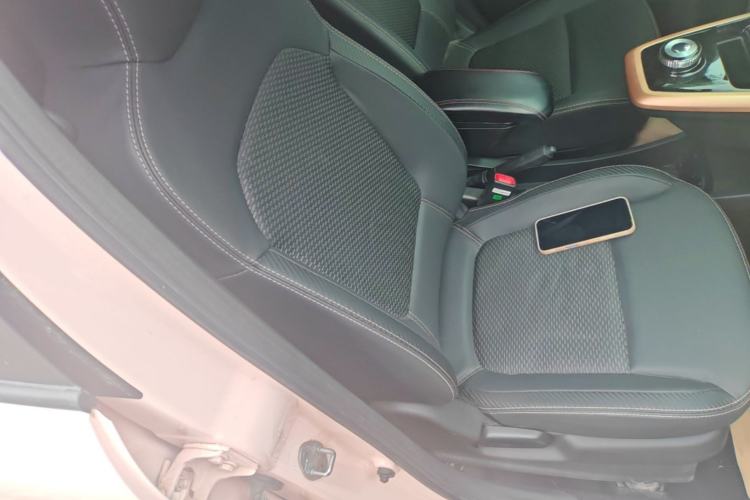Used Dongfeng NAMMI BOX 2022 Light Wind Edition 201KM Lightning Model Right Front Seat