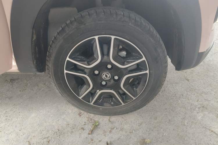 Used Dongfeng NAMMI BOX 2022 Chasing Wind Edition 351KM Standard Model Right Front Wheel Hub