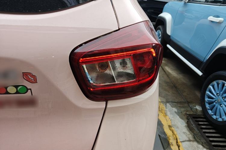 Used Dongfeng NAMMI BOX 2022 Chasing Wind Edition 331 km Standard Model Right Rear Taillight
