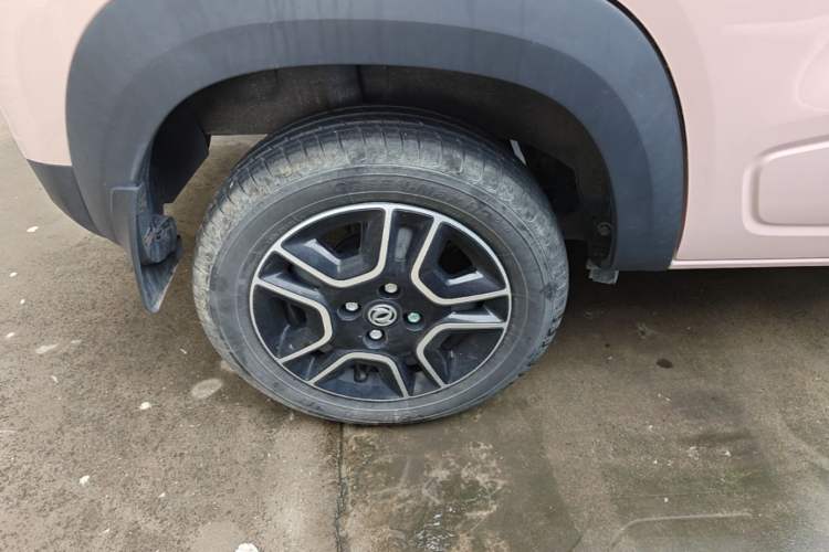 Used Dongfeng NAMMI BOX 2022 Chasing Wind Edition 331 km Standard Model Right Rear Wheel Hub