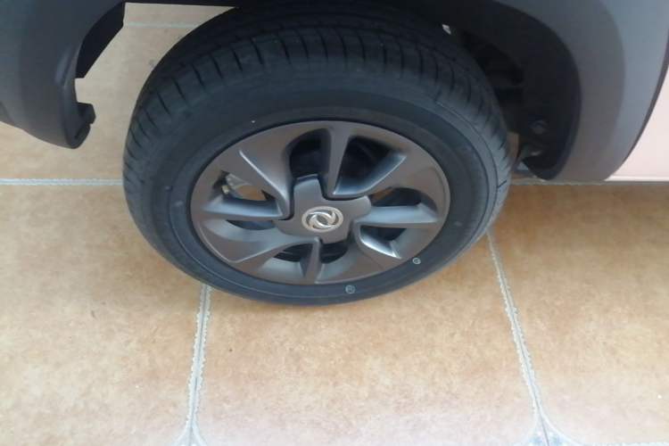 Used Dongfeng NAMMI BOX 2022 Chasing Wind Edition 331KM Advanced Model Right Rear Wheel Hub