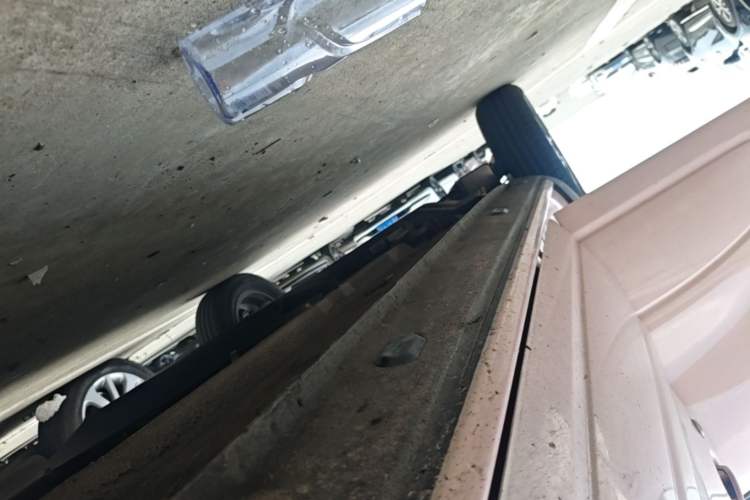 Used Dongfeng NAMMI BOX 2022 Chasing Wind Edition 331KM Advanced Model Right Side Sill