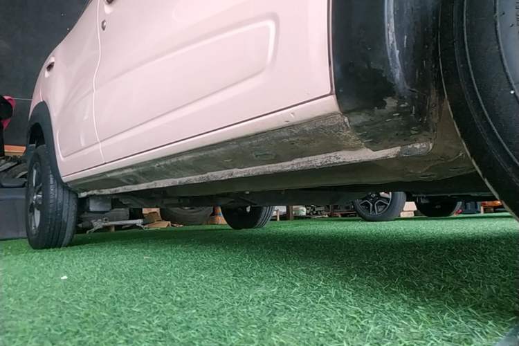 Used Dongfeng NAMMI BOX 2022 Chasing Wind Edition 331KM Advanced Model Right Side Sill