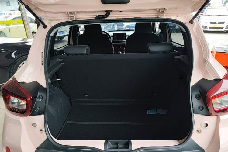 Used Dongfeng NAMMI BOX 2022 Revised Light Wind Edition 201 km Standard Version Trunk