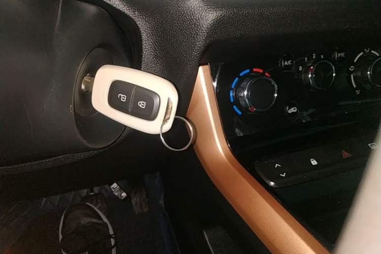 Used Dongfeng NAMMI BOX 2022 Chasing Wind Edition 331KM Advanced Model Vehicle Key
