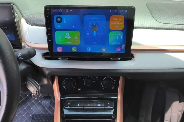 Used Dongfeng NAMMI BOX 2022 Revised Light Wind Edition 201 km Standard Version Audio And AC Panel