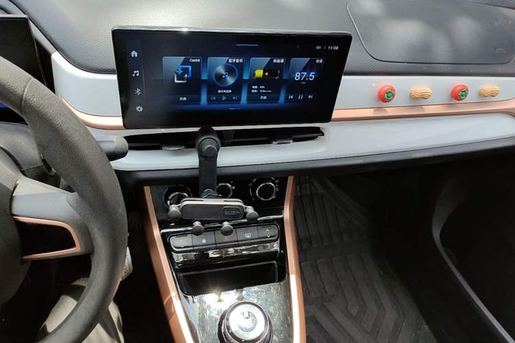 Used Dongfeng NAMMI BOX 2022 Chasing Wind Edition 331KM Advanced Model Audio And AC Panel