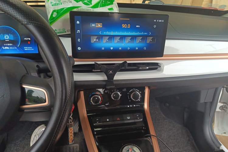 Used Dongfeng NAMMI BOX 2022 Chasing Wind Edition 351 km Advanced Model Audio And AC Panel