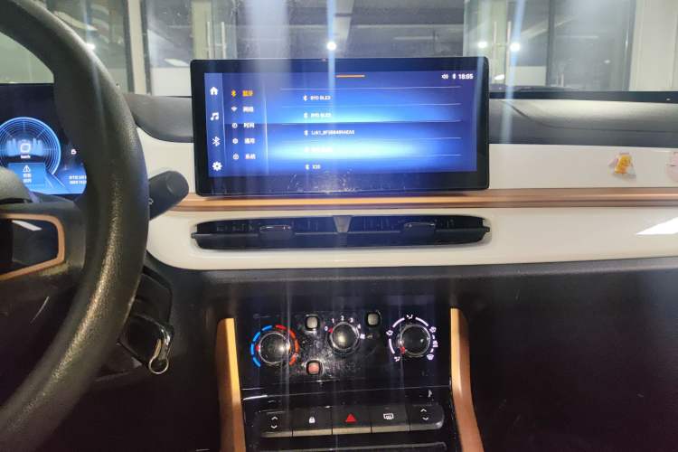 Used Dongfeng NAMMI BOX 2022 Chasing Wind Edition 331KM Advanced Model Audio And AC Panel