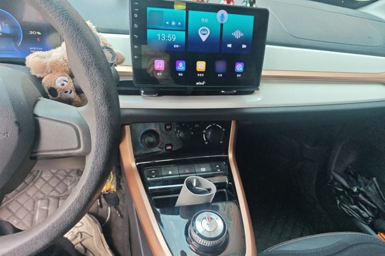 Used Dongfeng NAMMI BOX 2022 Light Wind Edition 201KM Standard Model Audio And AC Panel