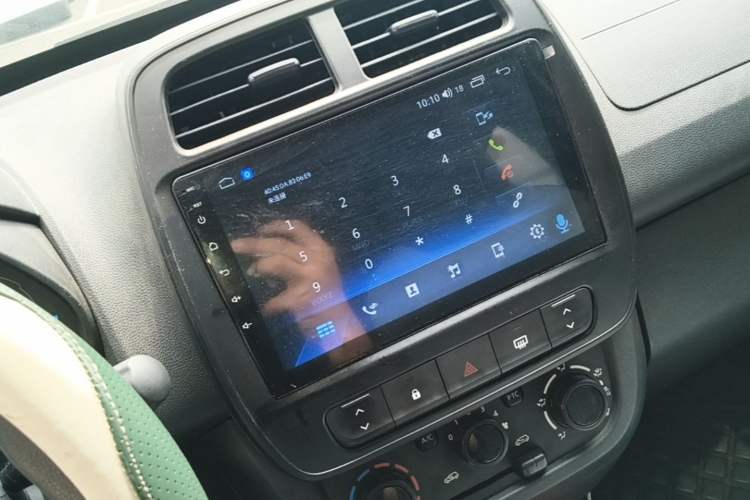 Used Dongfeng NAMMI BOX 2022 Chasing Wind Edition 331 km Standard Model Audio And AC Panel