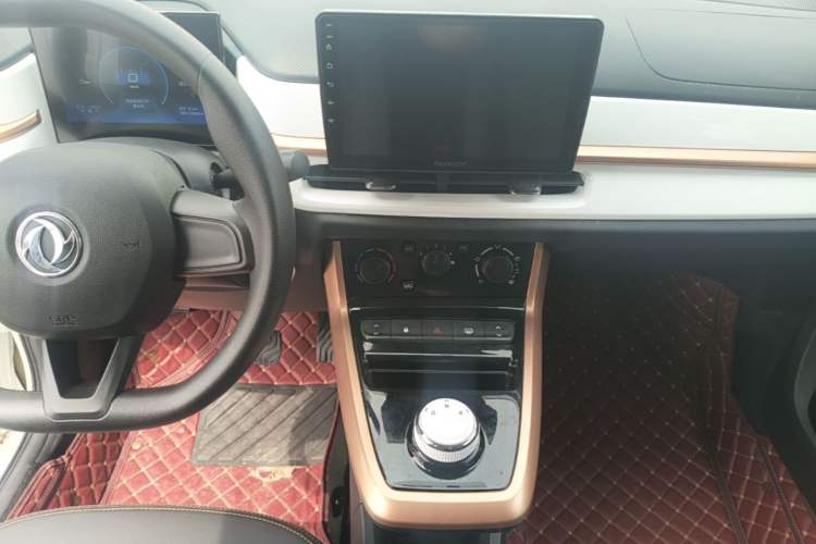 Used Dongfeng NAMMI BOX 2022 Revised Light Wind Edition 201 km Standard Version Audio And AC Panel
