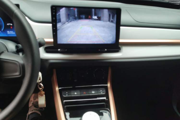 Used Dongfeng NAMMI BOX 2022 Champion Edition Light Wind Version 201KM Standard Model Audio And AC Panel
