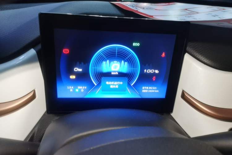 Used Dongfeng NAMMI BOX 2022 Chasing Wind Edition 331KM Advanced Model Audio And AC Panel
