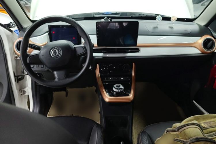 Used Dongfeng NAMMI BOX 2022 Chasing Wind Edition 331 km Standard Model Center Console
