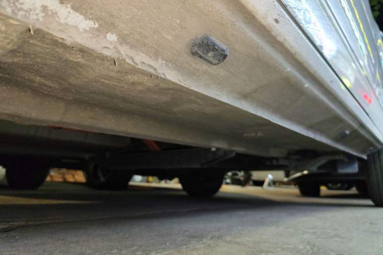 Used Dongfeng NAMMI BOX 2022 Revised Light Wind Edition 201 km Standard Version Chassis Front Left