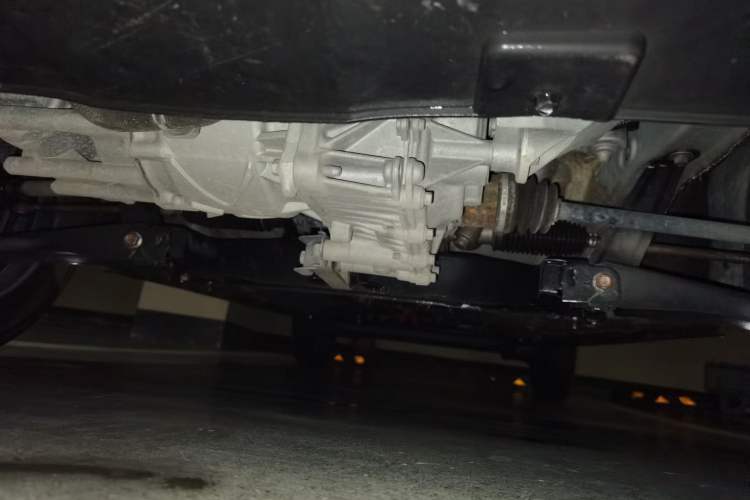 Used Dongfeng NAMMI BOX 2022 Revised Light Wind Edition 201 km Standard Version Chassis Front