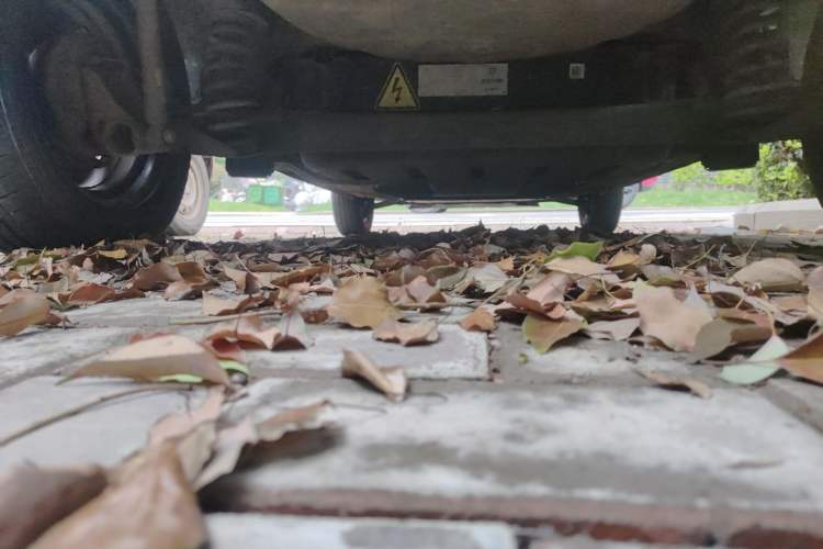 Used Dongfeng NAMMI BOX 2022 Chasing Wind Edition 331 km Standard Model Chassis Rear