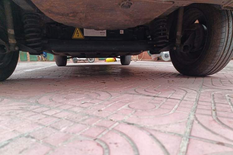 Used Dongfeng NAMMI BOX 2022 Chasing Wind Edition 331 km Standard Model Chassis Rear